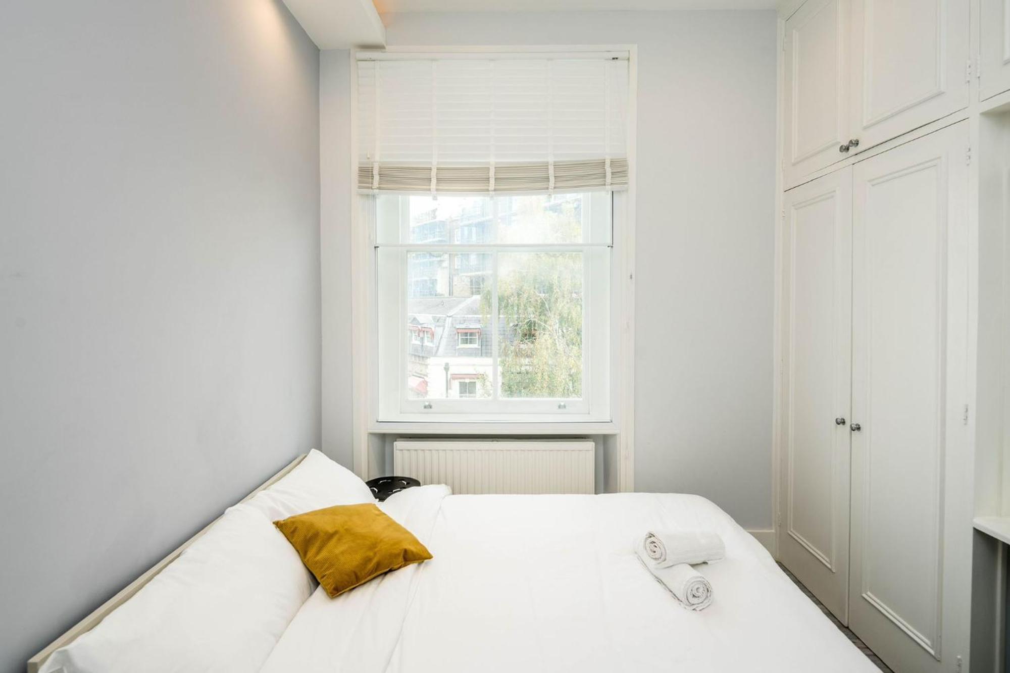 Charming 2 Bedroom, Kensington, Chelsea, Harrods * London