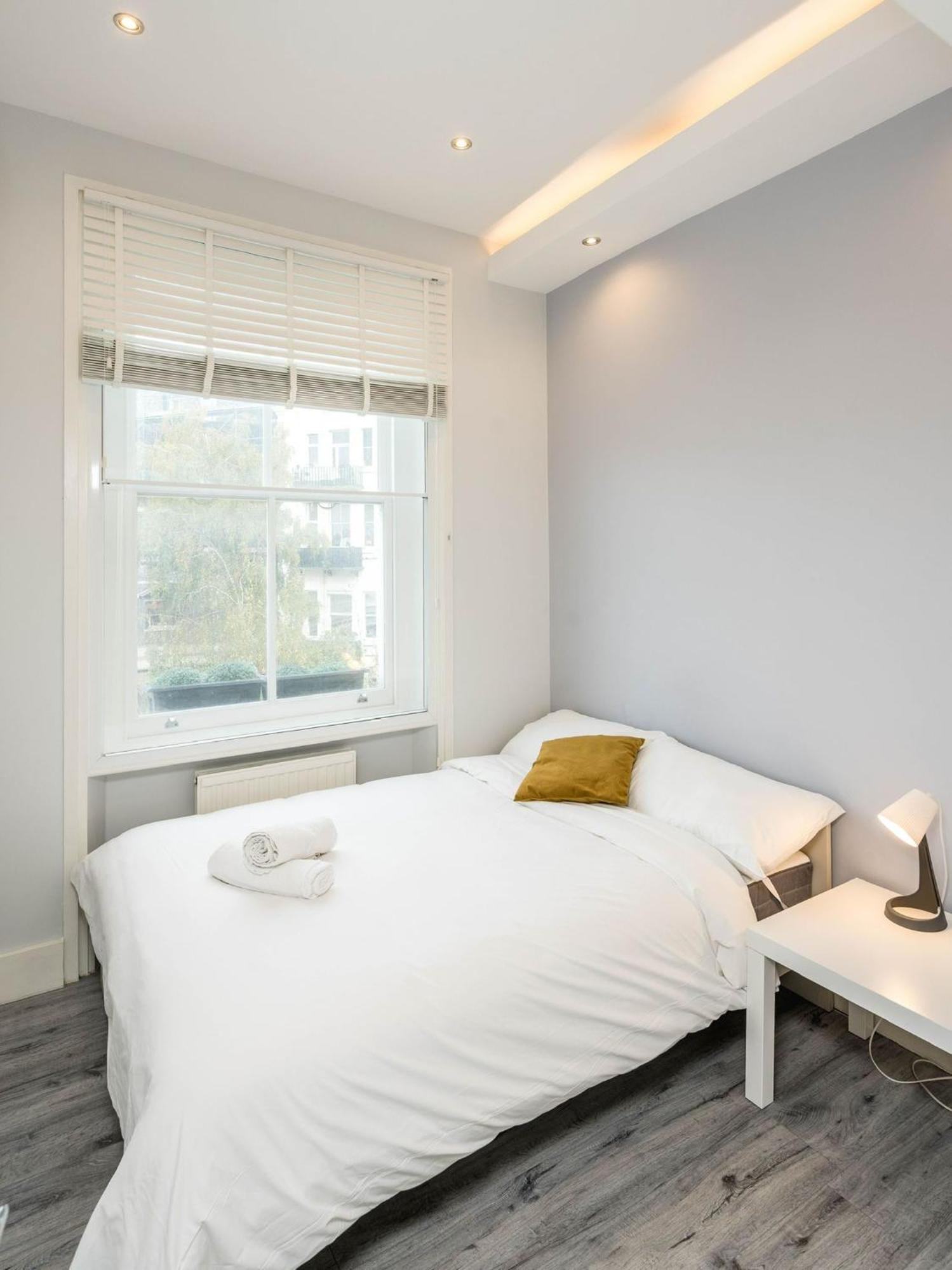 Charming 2 Bedroom, Kensington, Chelsea, Harrods Apartment London