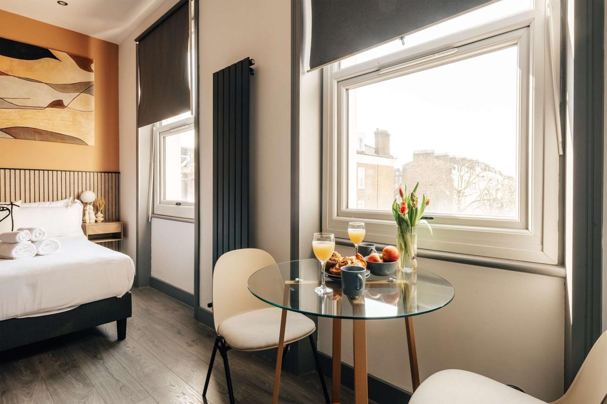 4 - Cosy In The Heart Of Earls Court Holiday home London