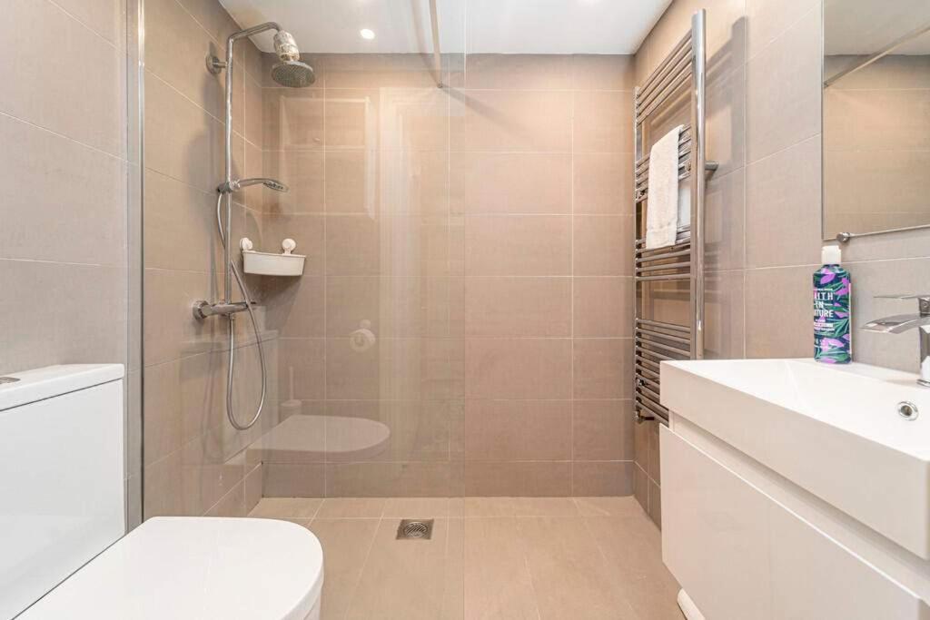 Apartment Stunning Flat With Amazing Garden London