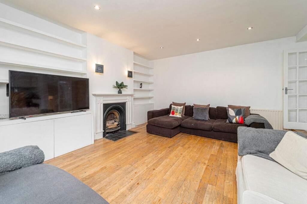 Stunning Flat With Amazing Garden Apartment *