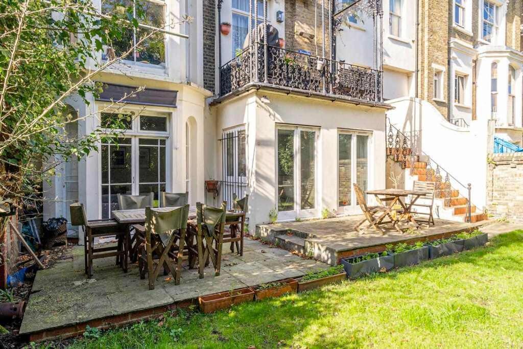 Apartment Stunning Flat With Amazing Garden
