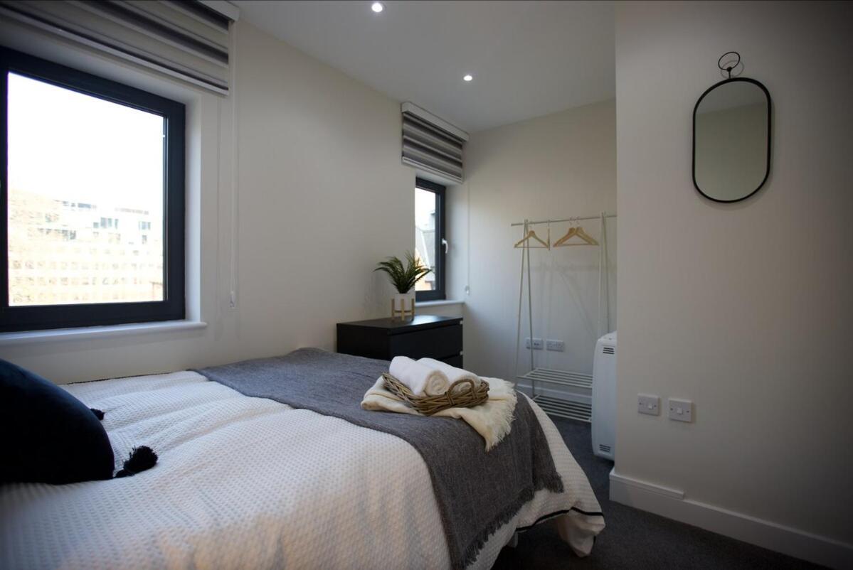 In Aldgate East 5 Apartment *