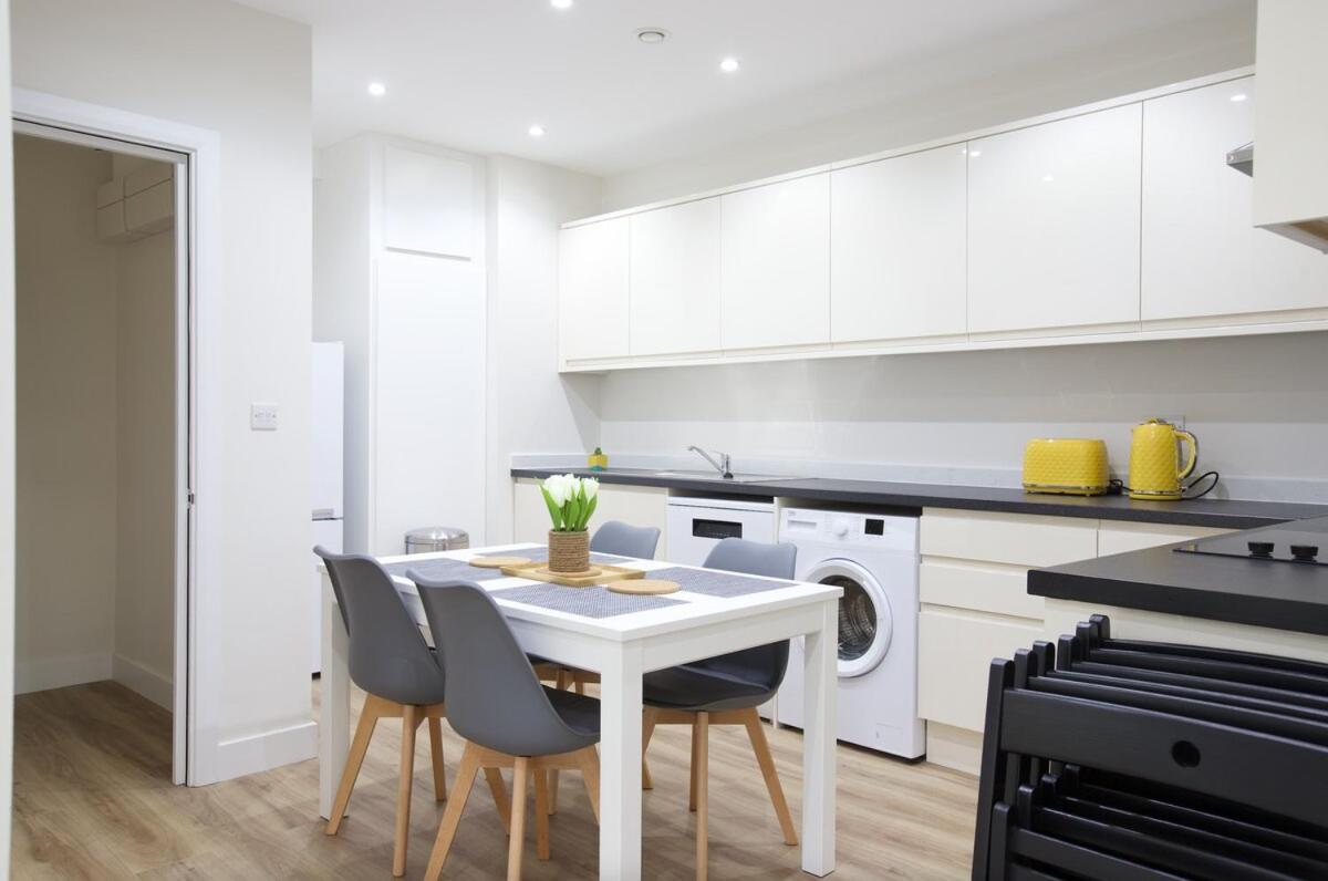 In Aldgate East 5 Apartment London