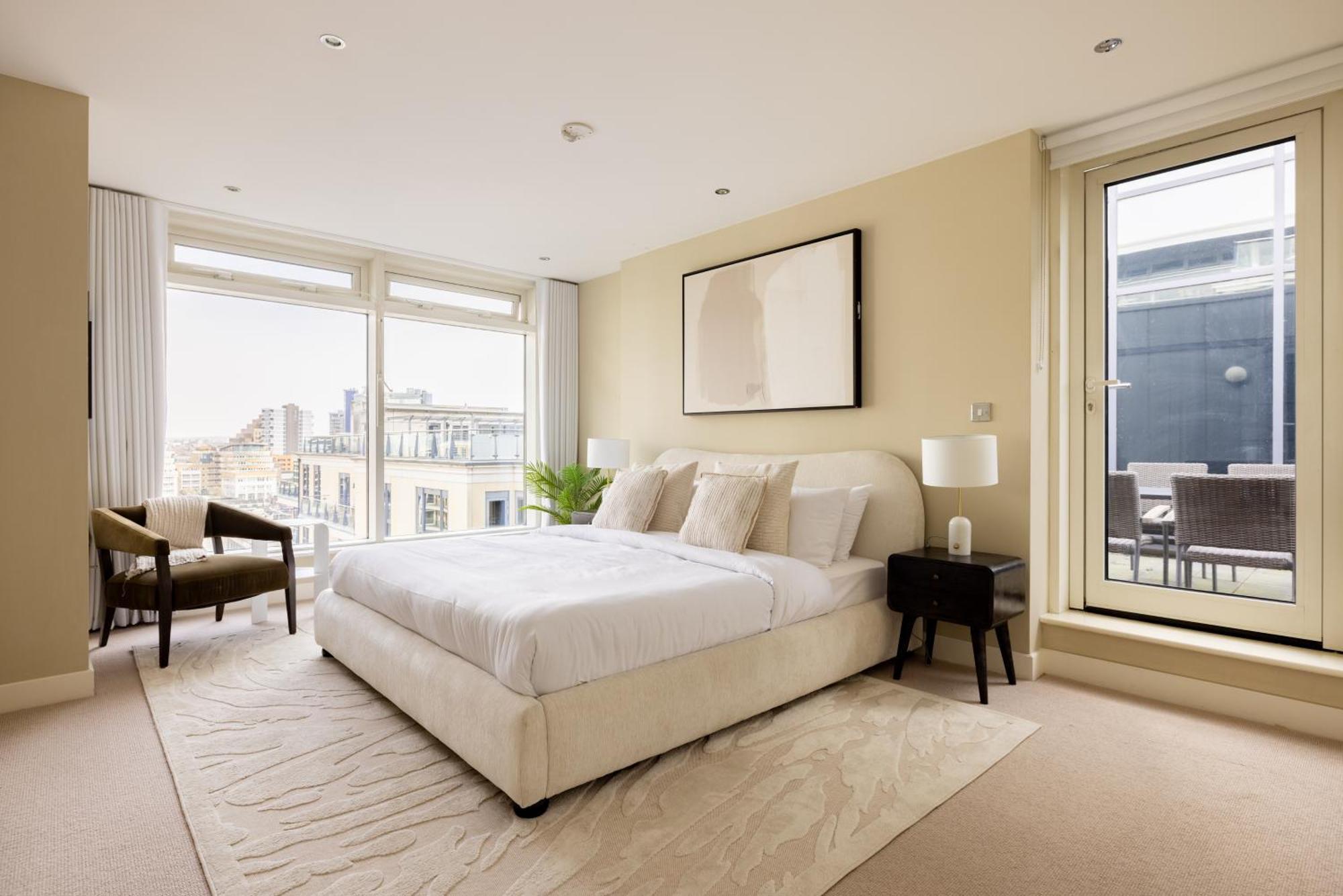 The Riverside - 3bdr With Balcony London