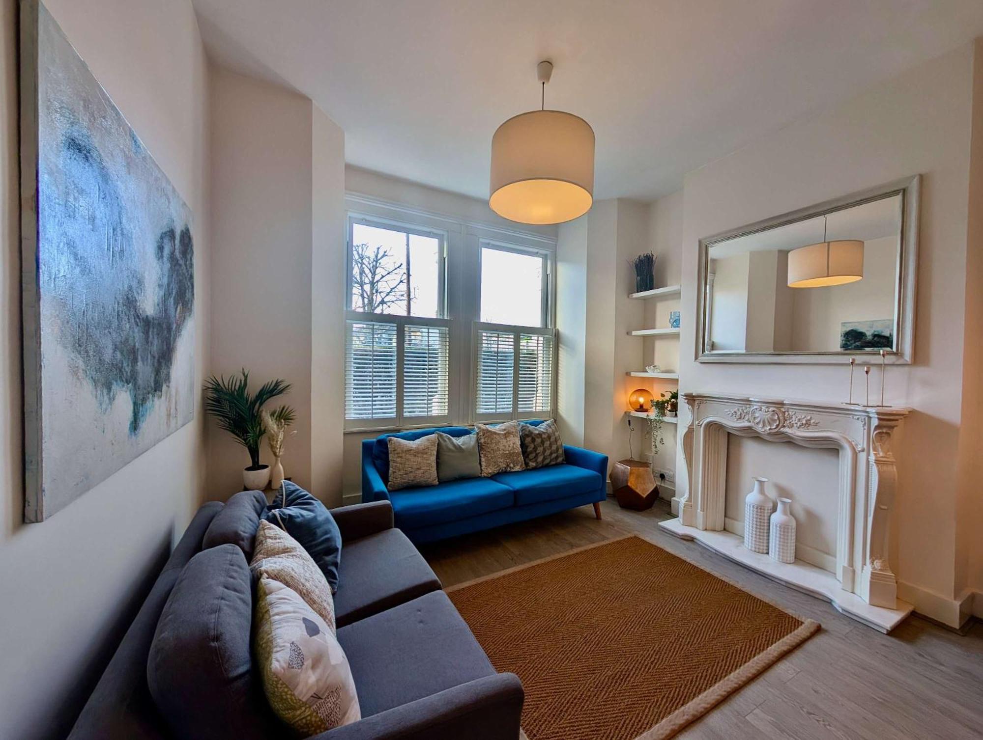 Holiday home Stunning Flat With Free Parking London