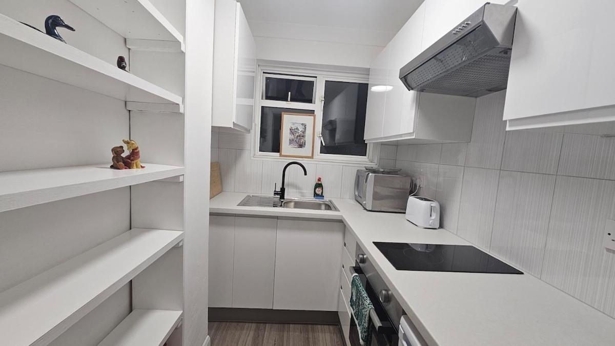 Apartment Earl's Court 2 Bed Terrace Flat London