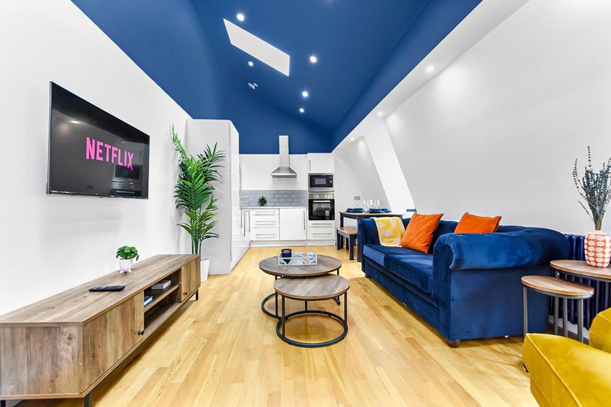 Bright And Spacious 2 Bed In Apartment *