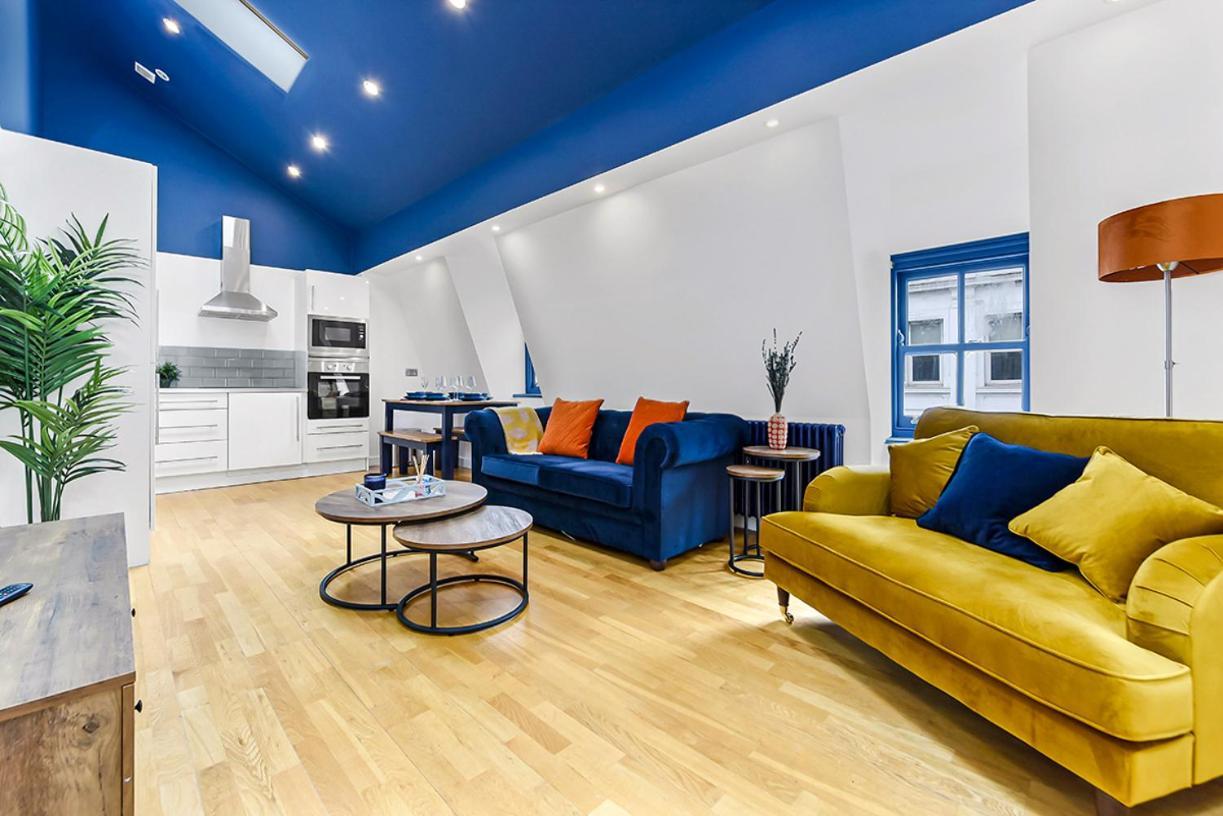 Bright And Spacious 2 Bed In * London