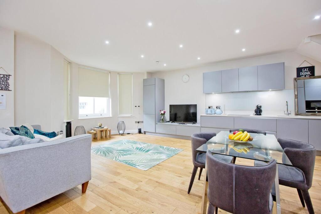 Apartment Stylish 1-bedroom Duplex In Kensington Cromwell 1 *