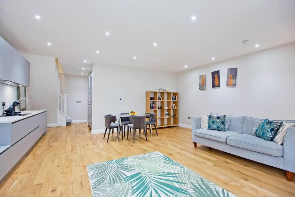 Stylish 1-bedroom Duplex In Kensington Cromwell 1 Apartment *