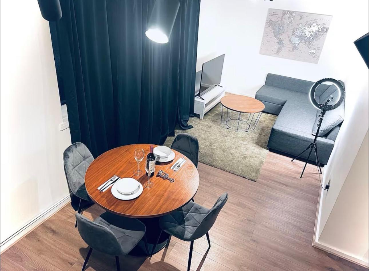 Apartment Spacious One Bedroom In Camden Town London