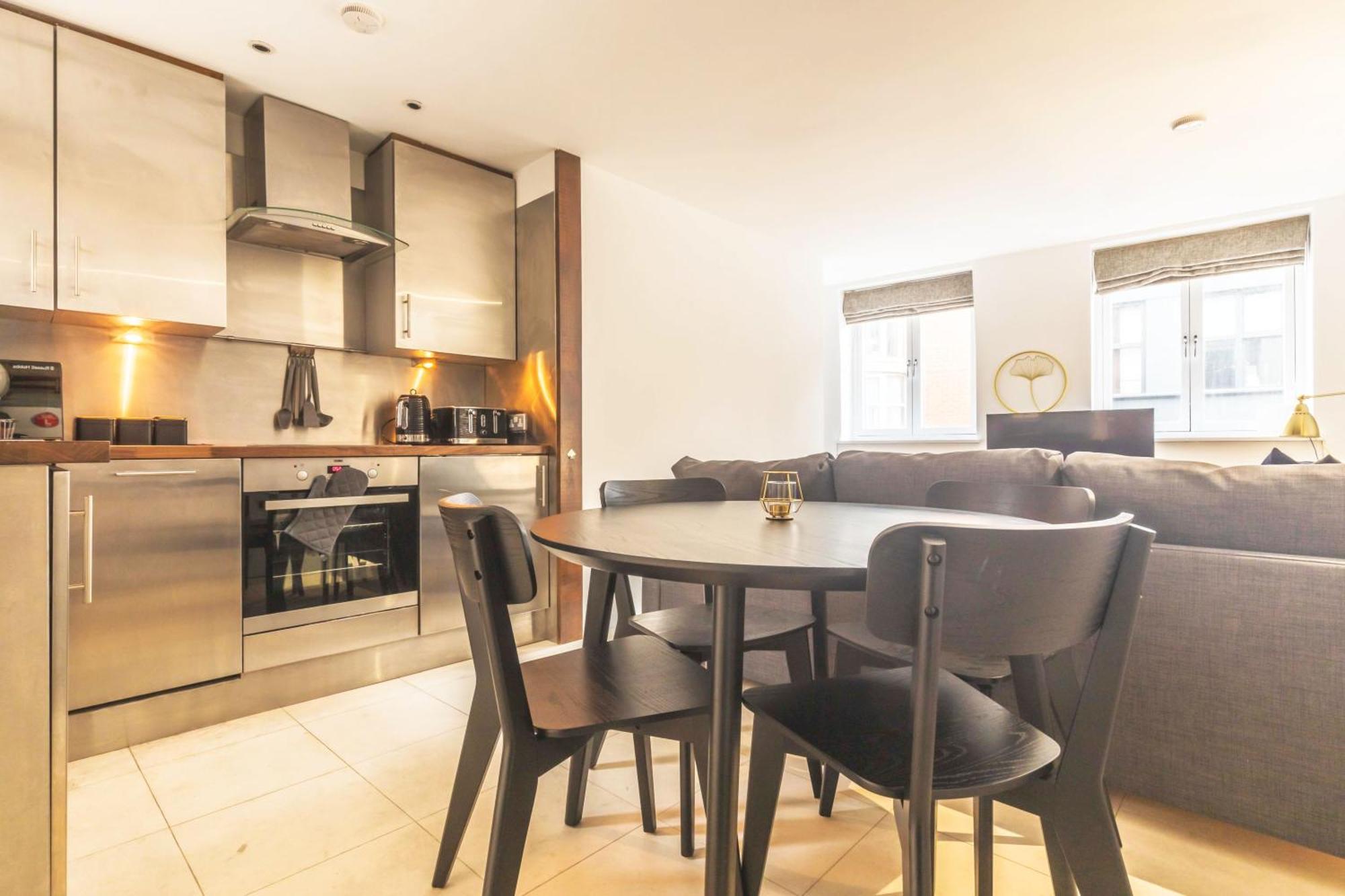 Soho Living - Elegant Near Carnaby Street And Oxford Street Apartment London