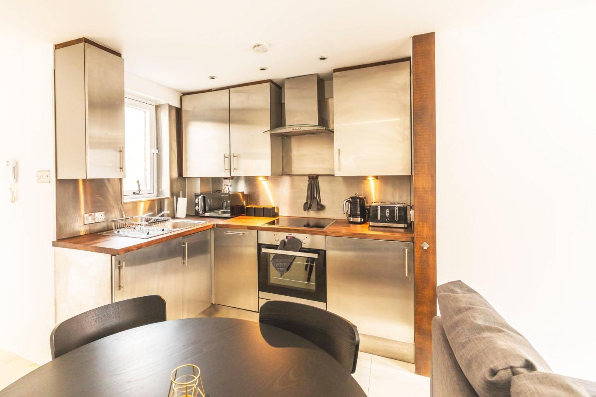 Soho Living - Elegant Near Carnaby Street And Oxford Street Apartment