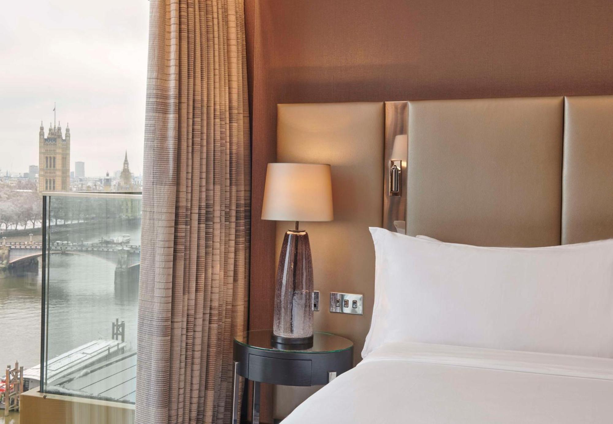 Hyatt Regency Embankment Hotel