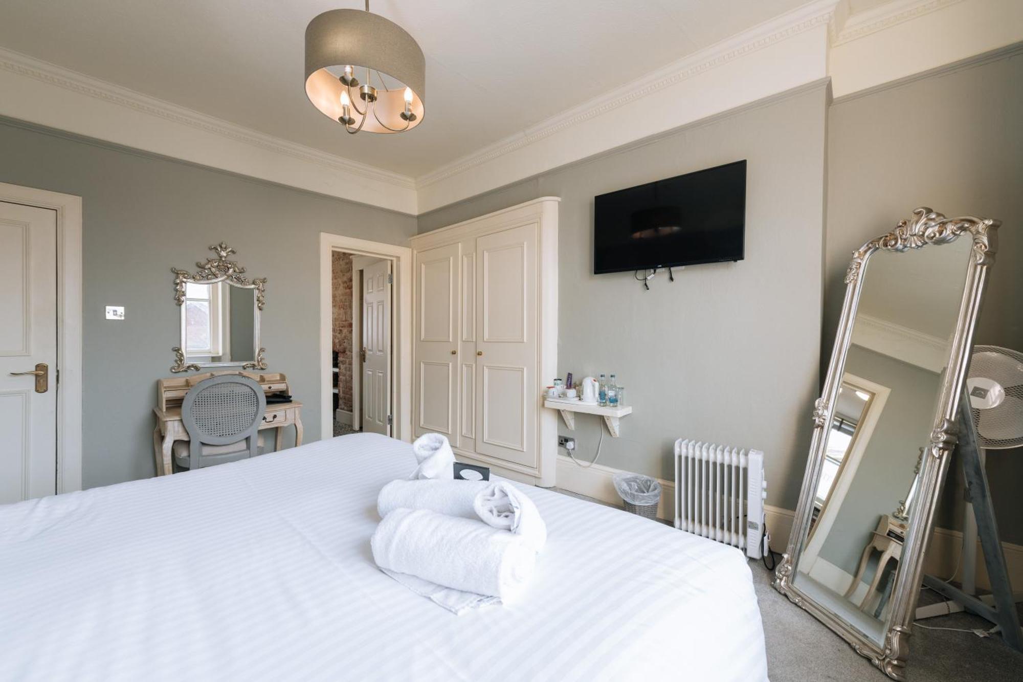 The Crown Pub & Guest house London