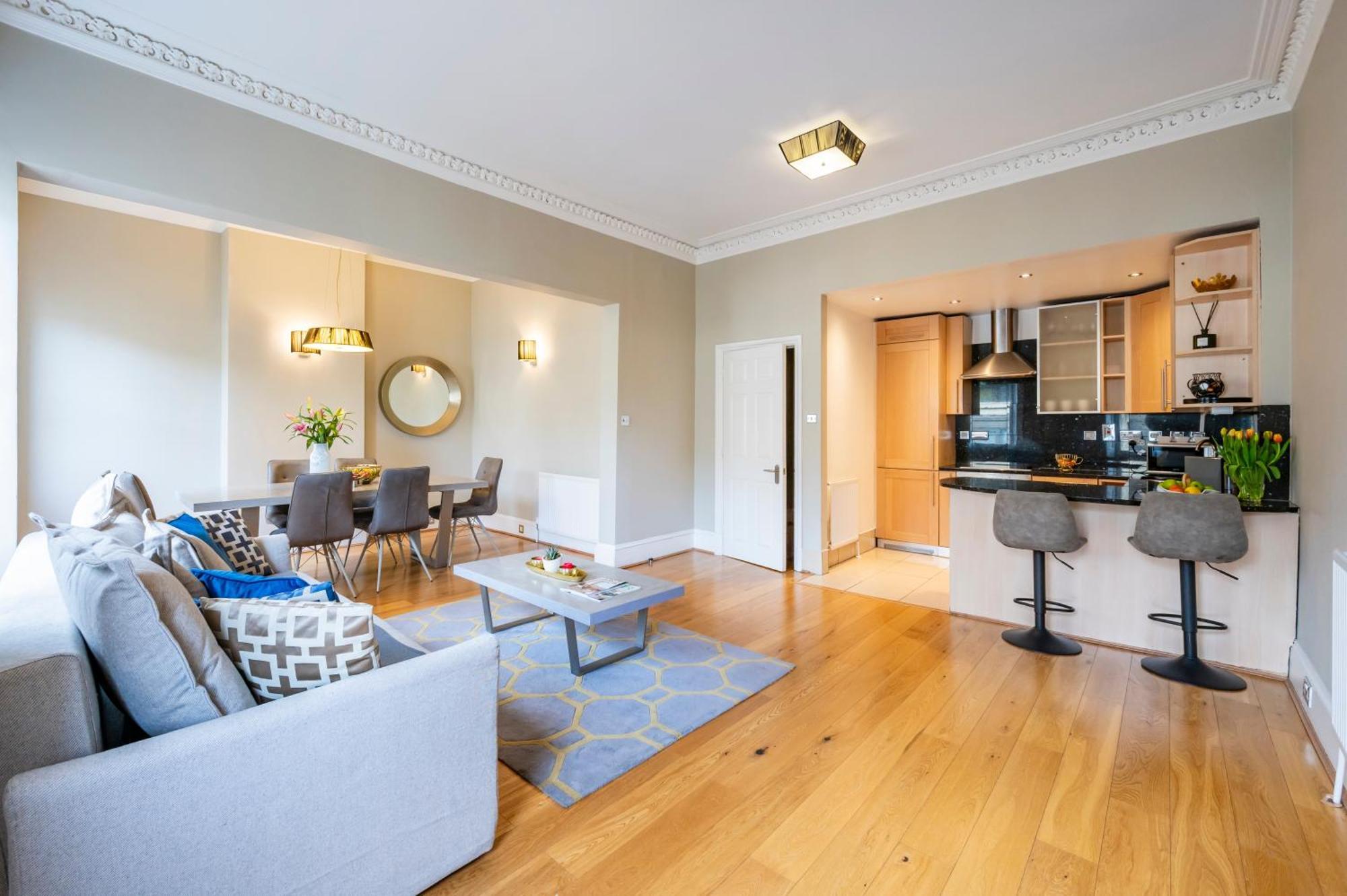 Apartment Hyde Park London