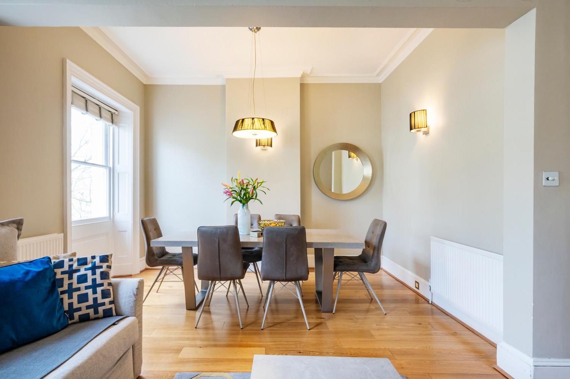 Hyde Park Apartment