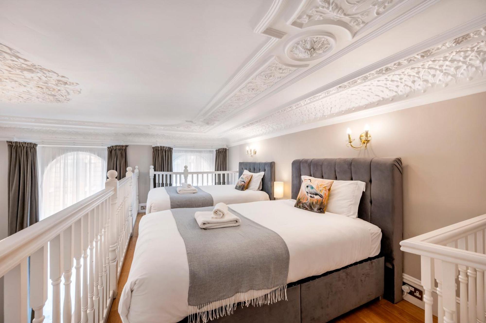 Hyde Park Apartment *