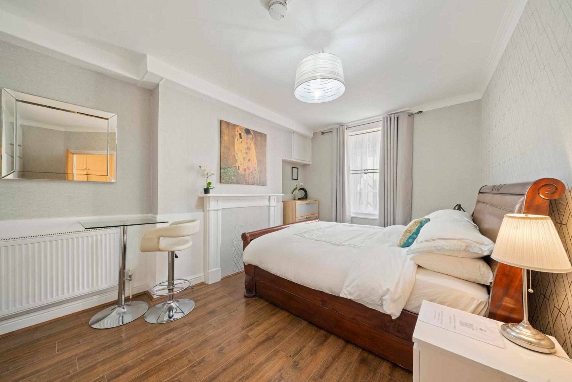 Central London Rooms Acomodação com café da manhã  *