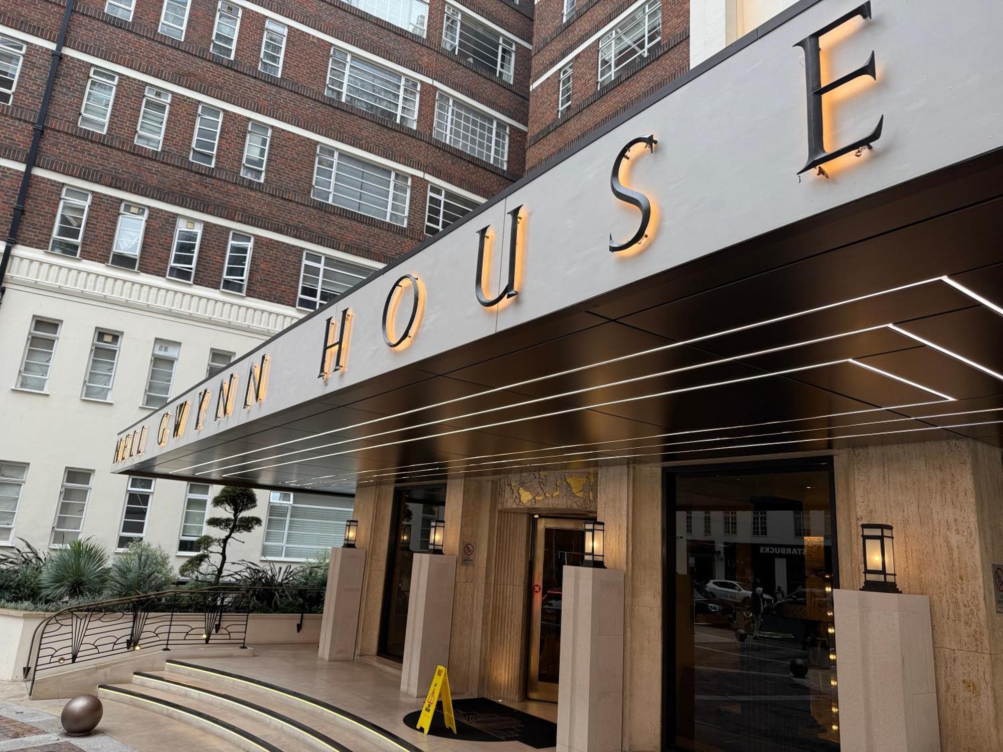 1 Bedroom With Sofa Bed Chelsea Apartment London