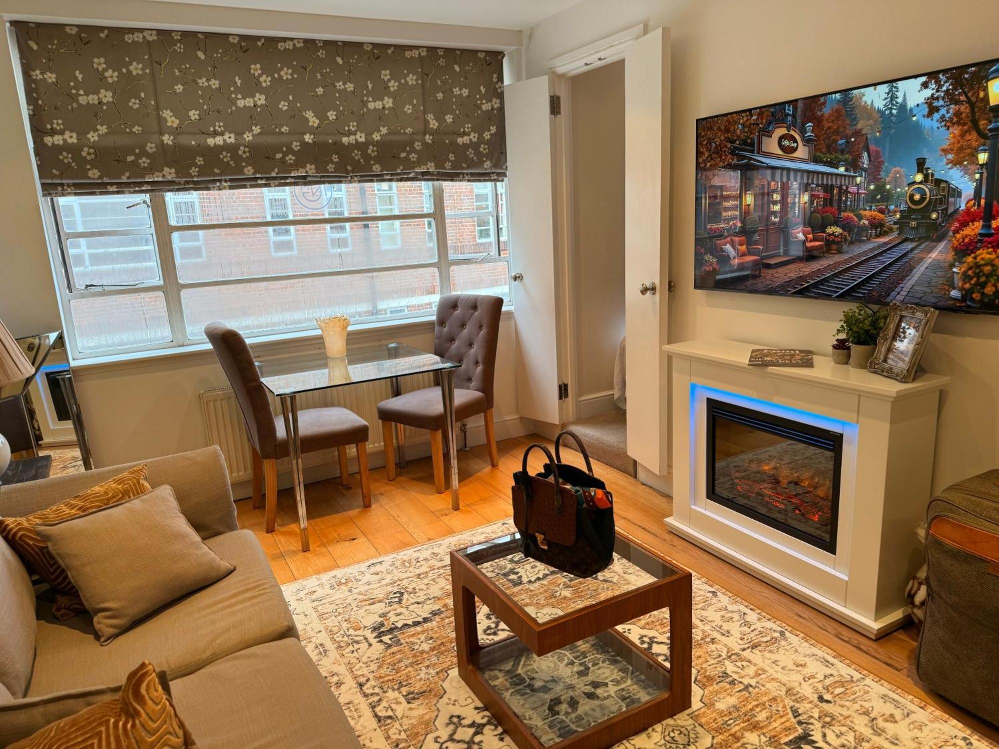 1 Bedroom With Sofa Bed Chelsea London