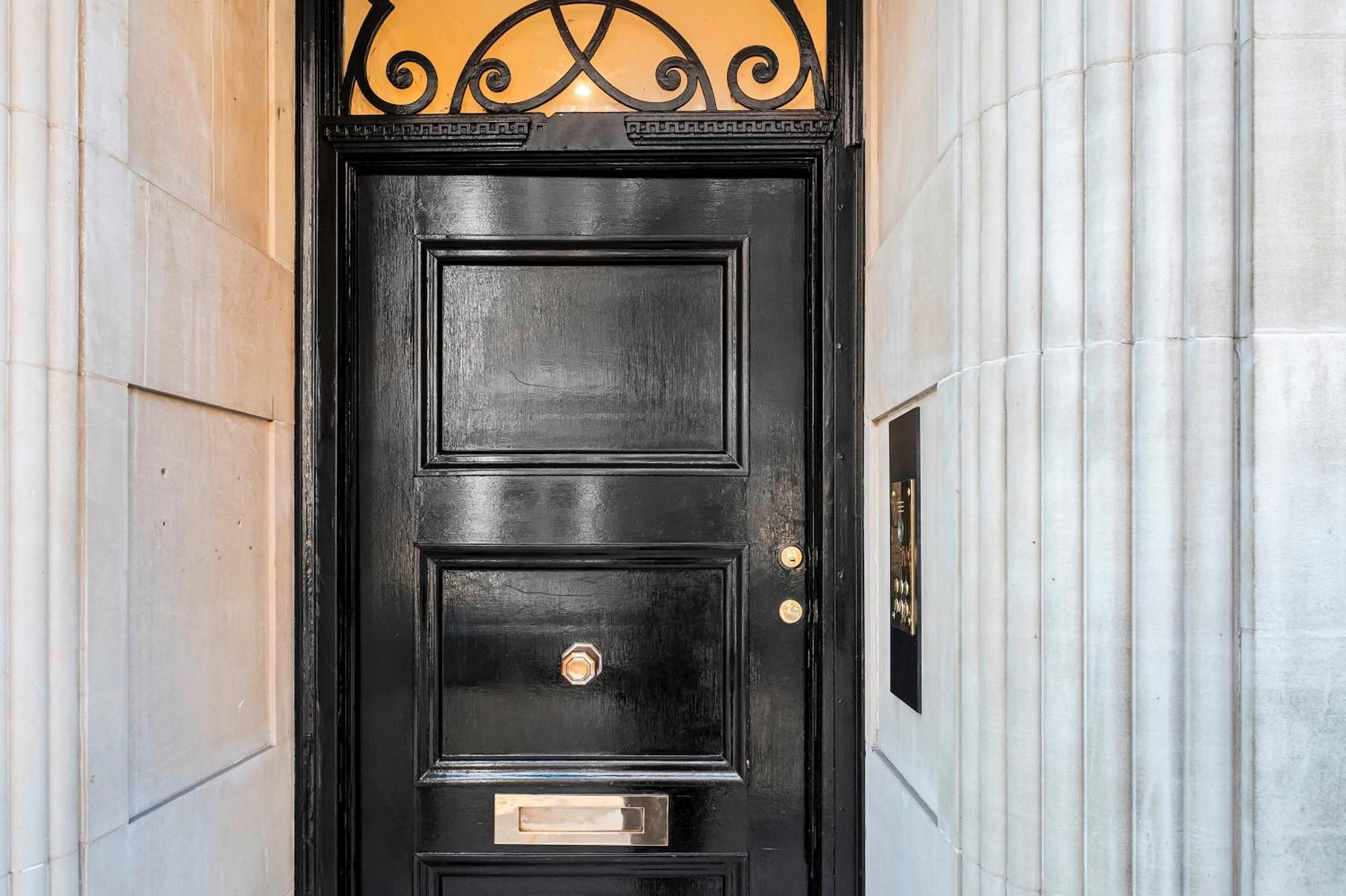 Pass The Keys Large And Elegant Marylebone Apartment