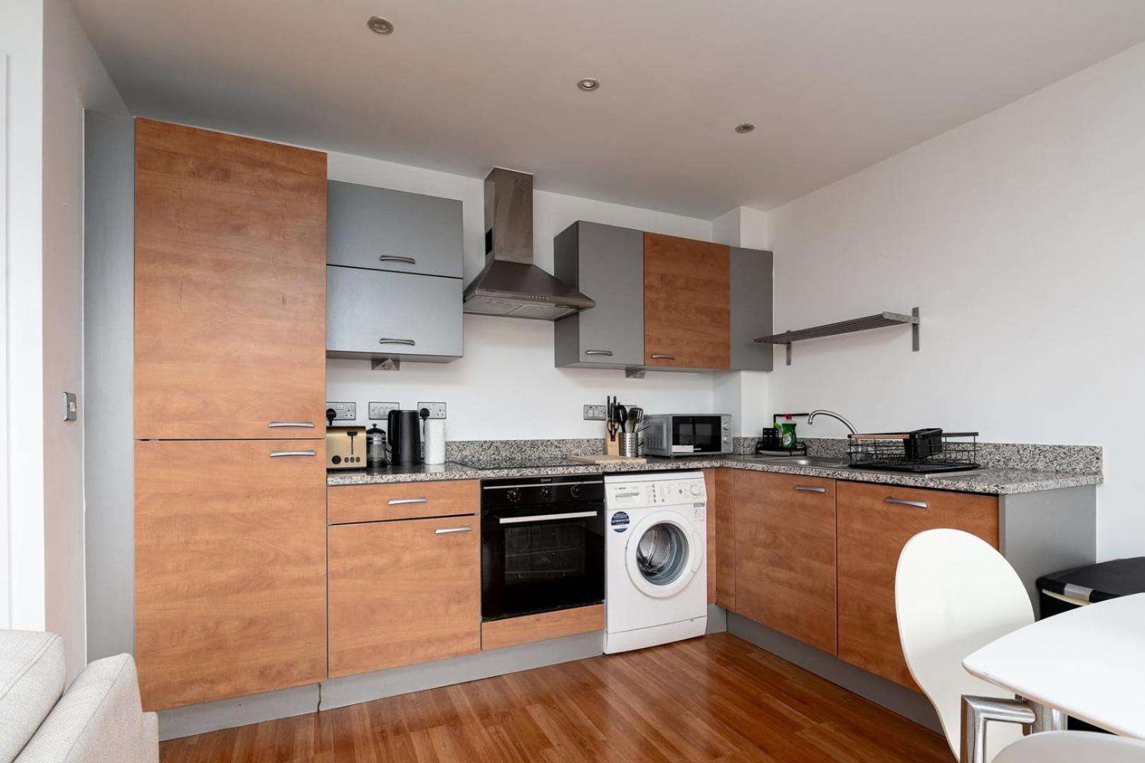 Apartamento Guestready - Modern With Balcony No Wifi Londres