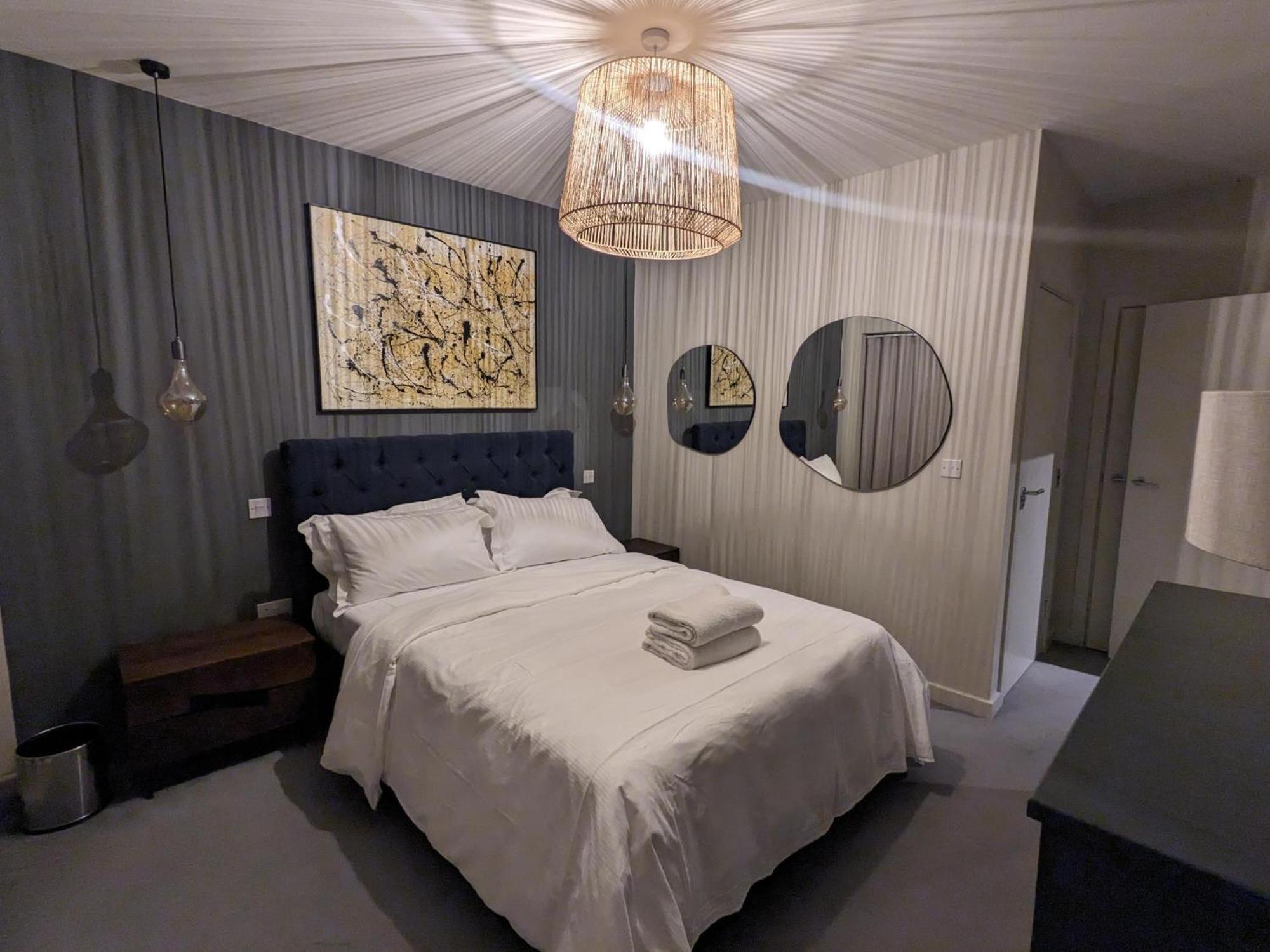 Clapham Park 1 Apartment *