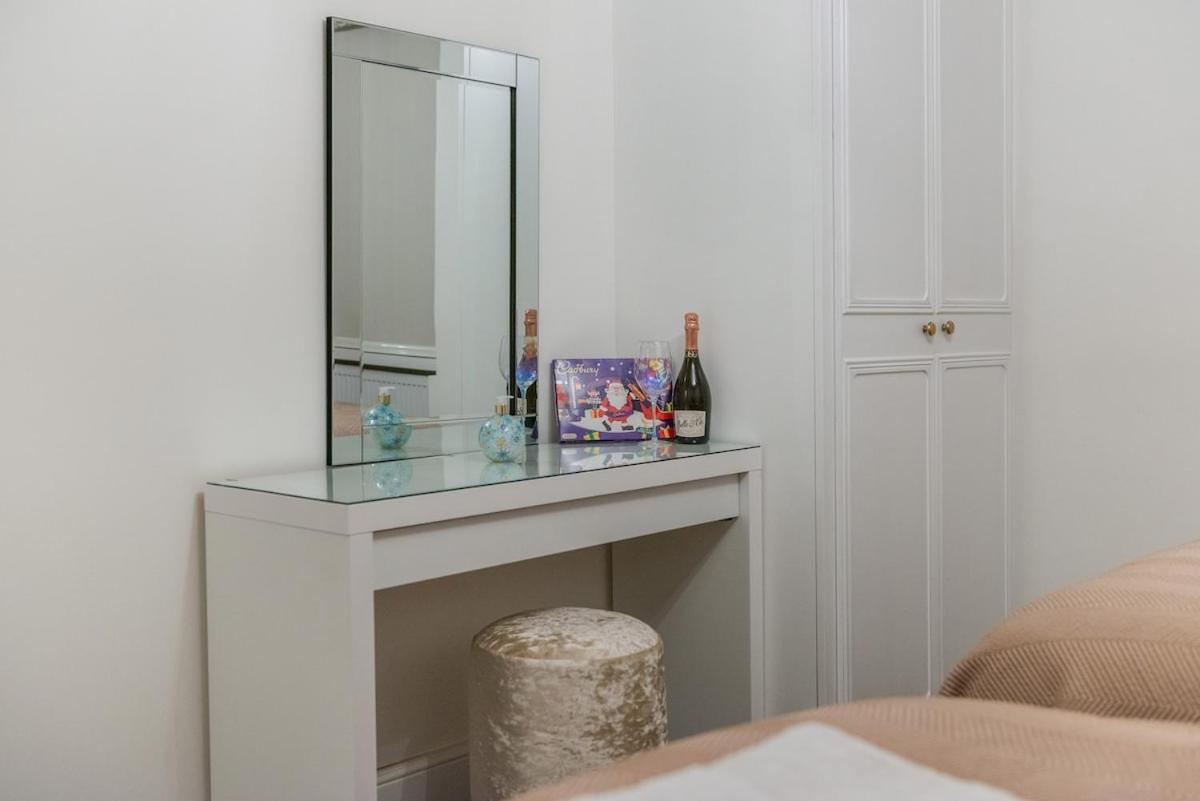 Luxurious 1 Bedroom On Iconic Harley Street 1hs * London