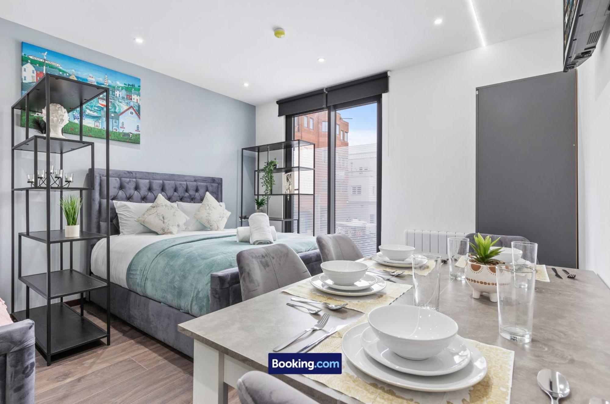 Apartment Stylish By Smart Short Lets & Serviced Woodstock With Free Wifi *