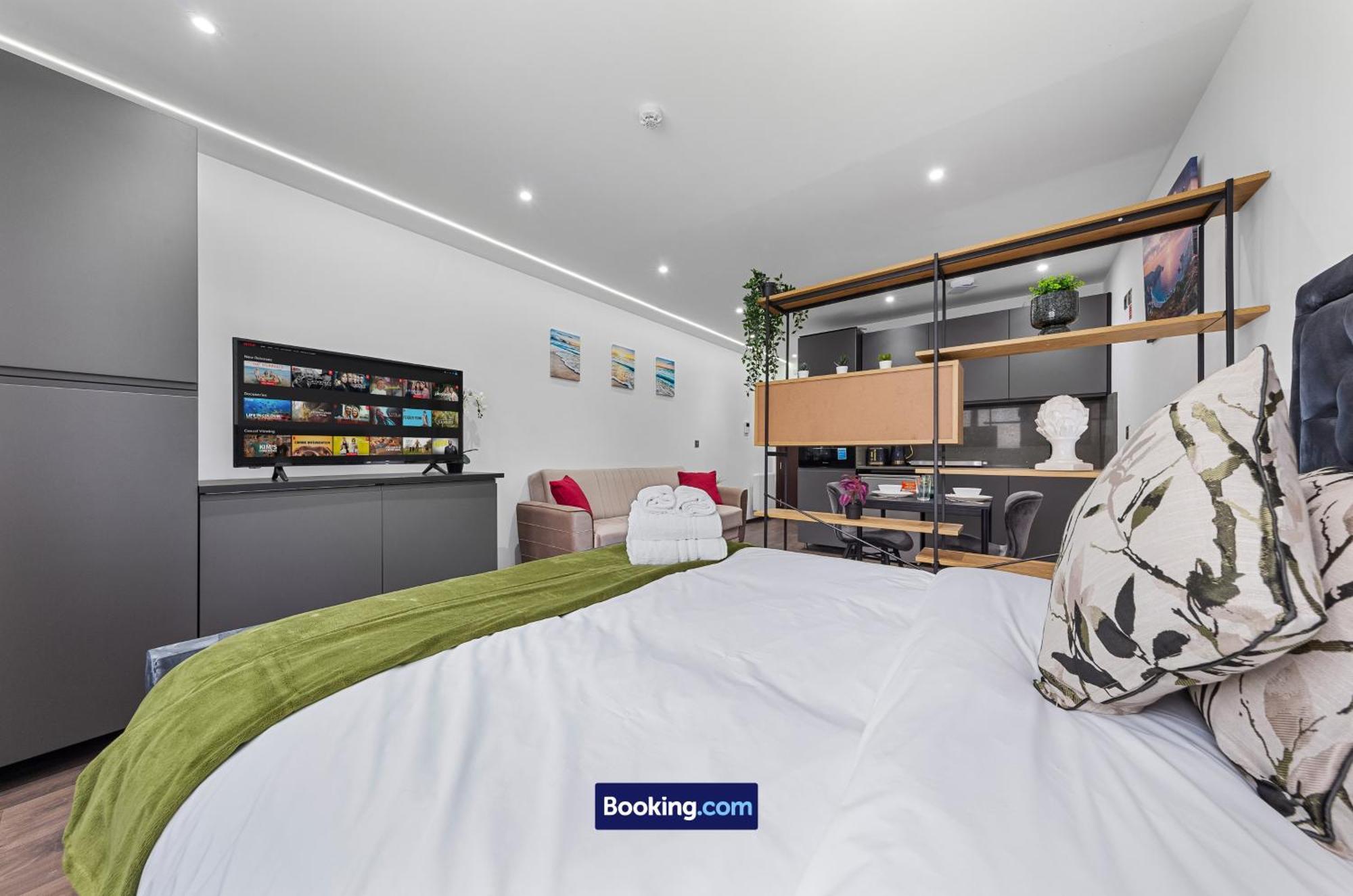 Apartment Stylish By Smart Short Lets & Serviced Woodstock With Free Wifi