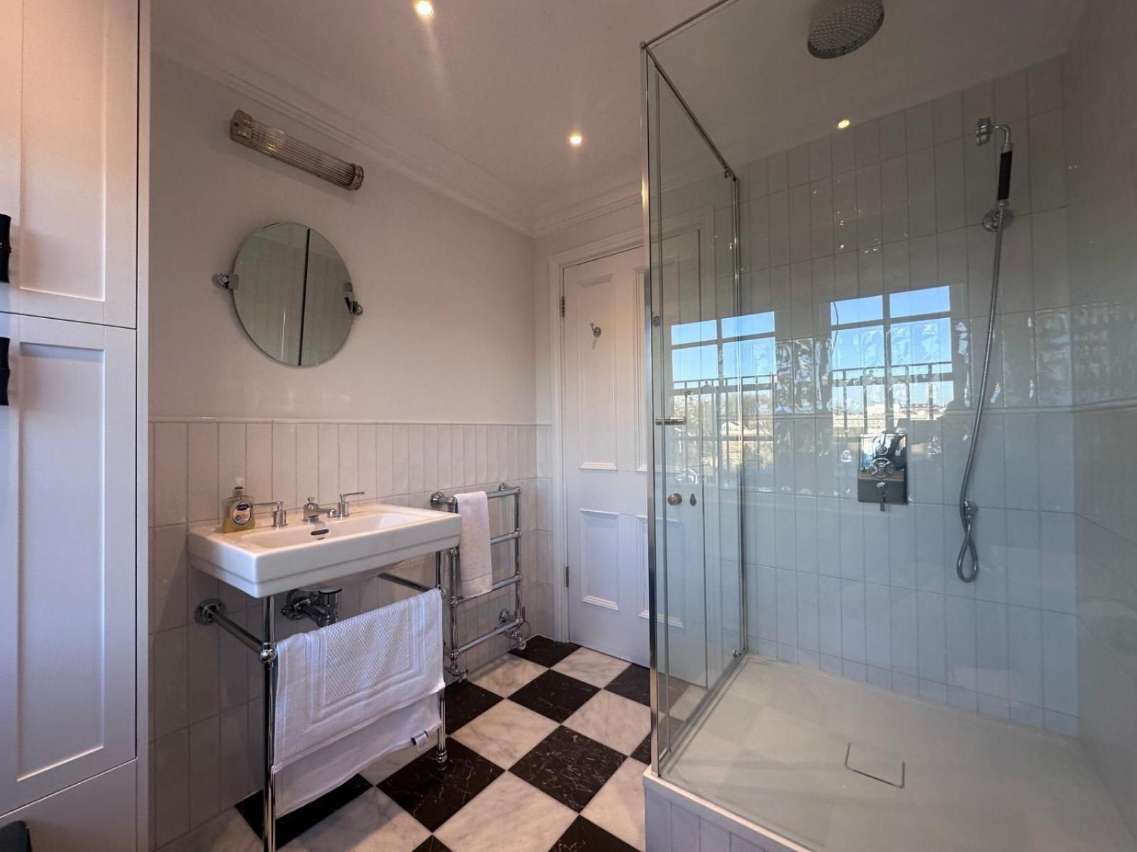 Melody Apartment London