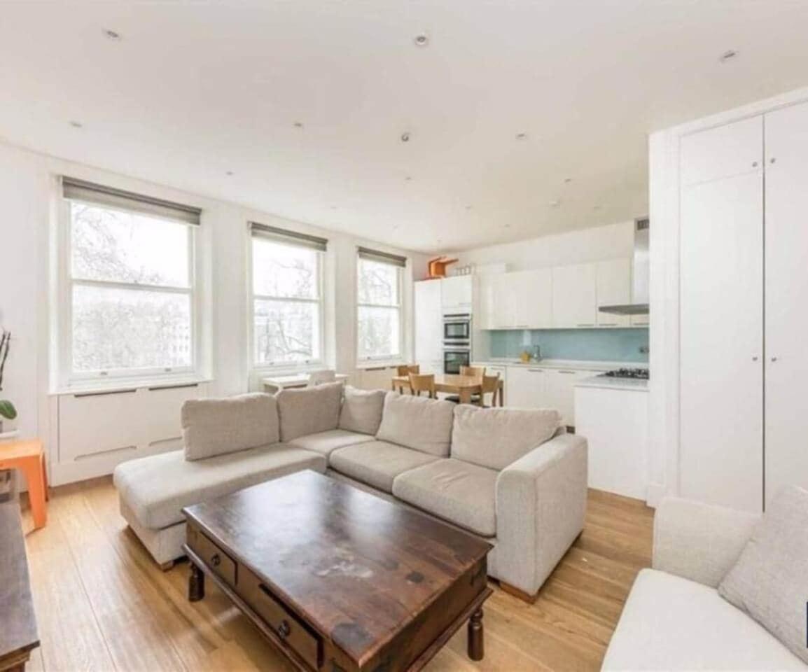 Prime 2 Bedroom Apt, Kensington Garden Square View Apartment