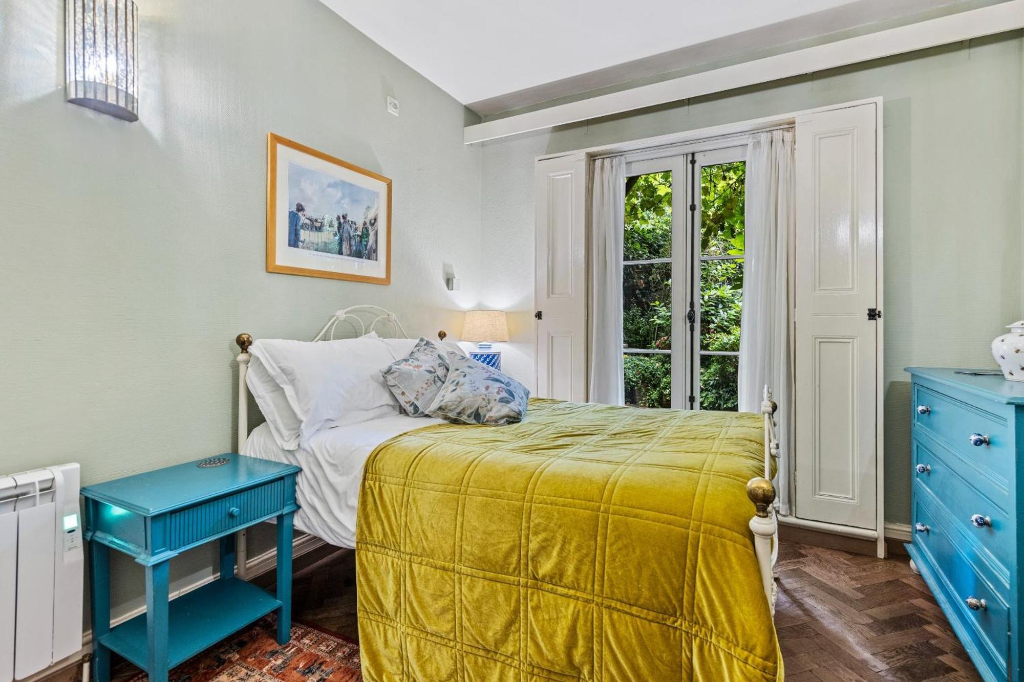 Vancouver And 3* London
