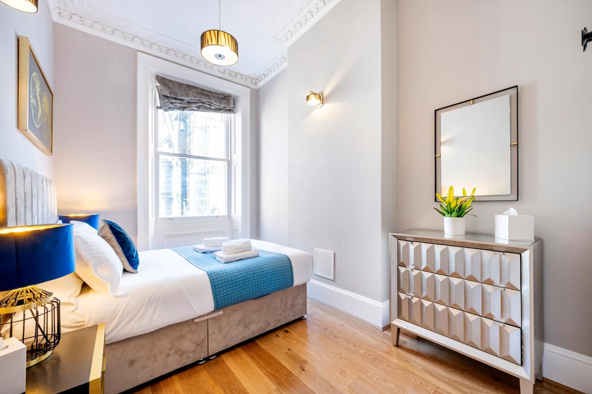 Hyde Park Apartment
