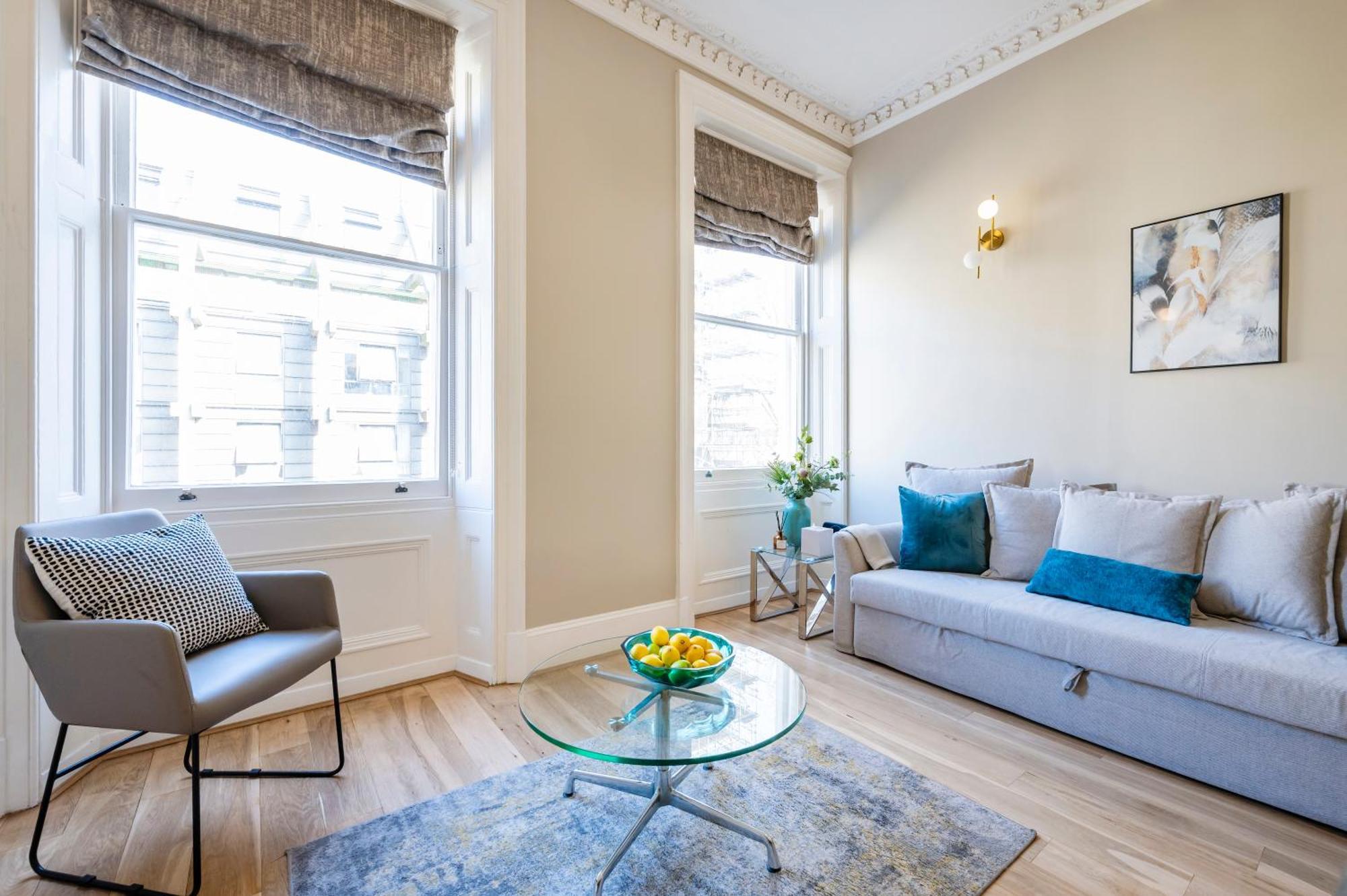 Apartment Hyde Park London