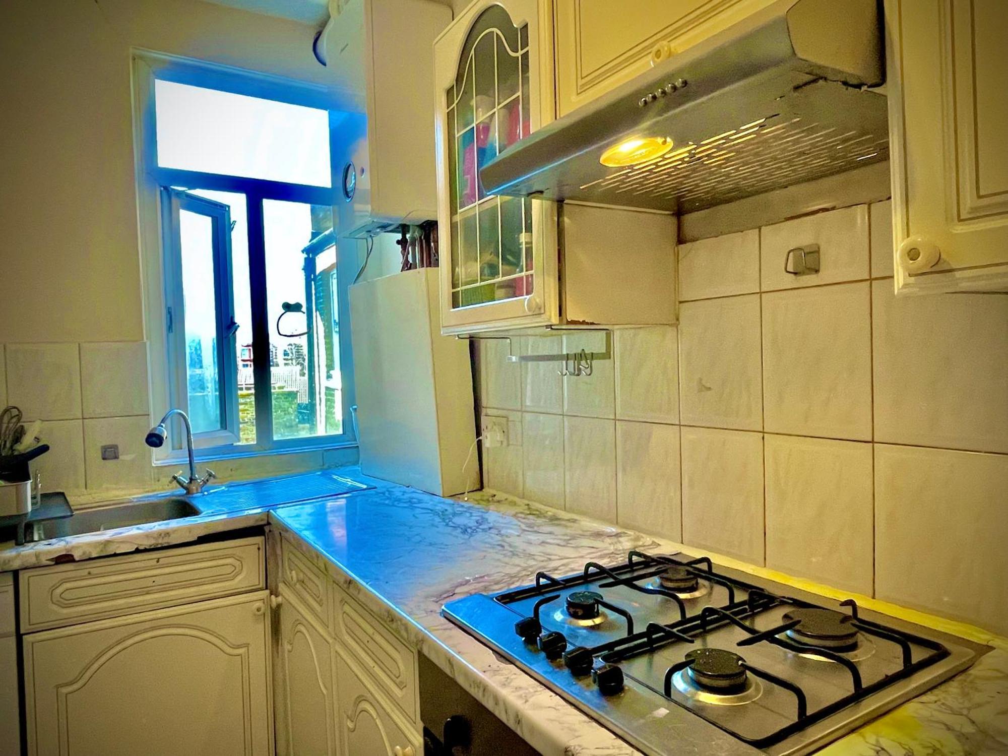 Comfy Double Bedroom With A Private Toilet Hospedagem domiciliar