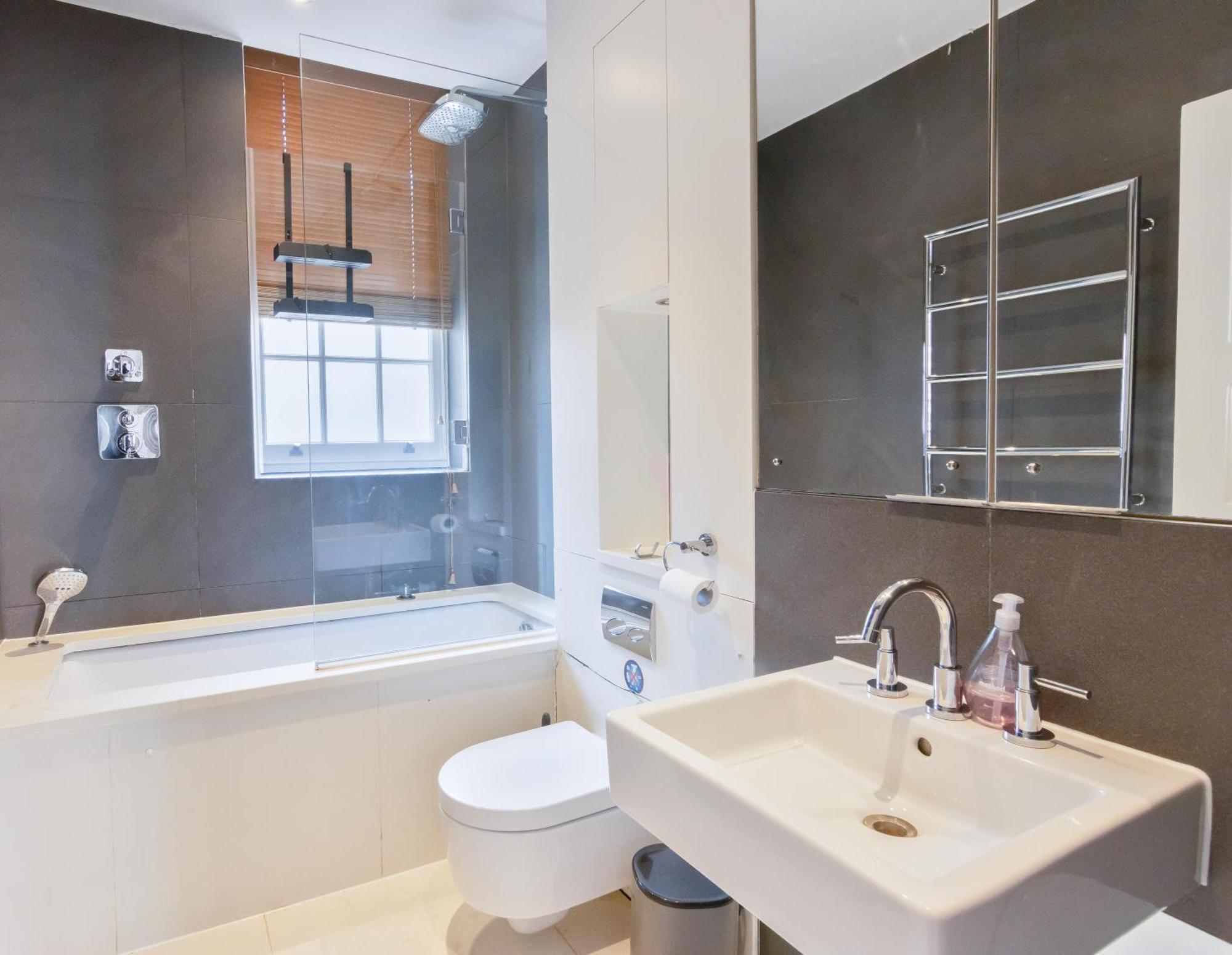 Apartment 2 Bedroom Luxury Knightsbridge London