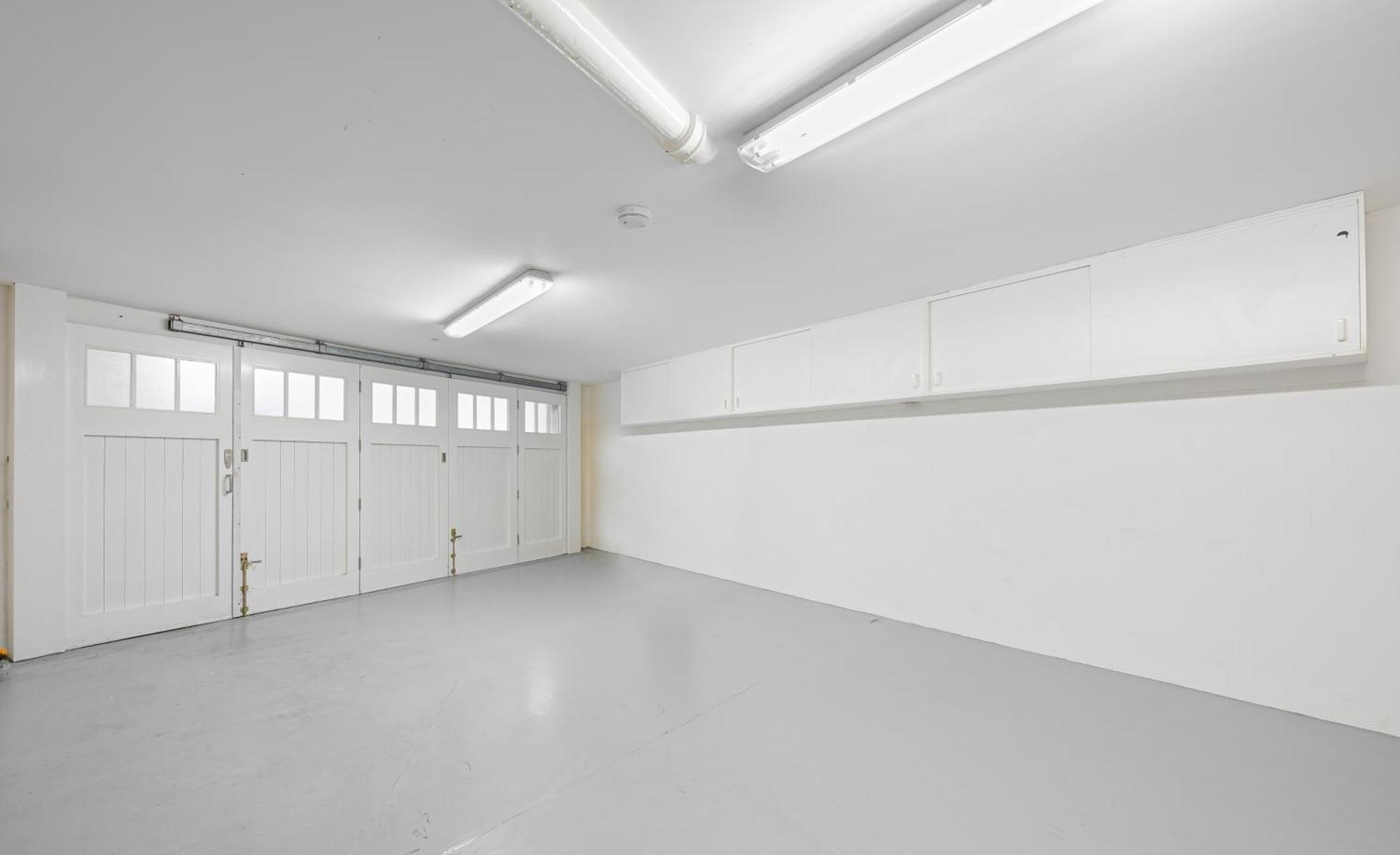 Modern 3 Bedroom Luxury House With Garage In Apartamento *