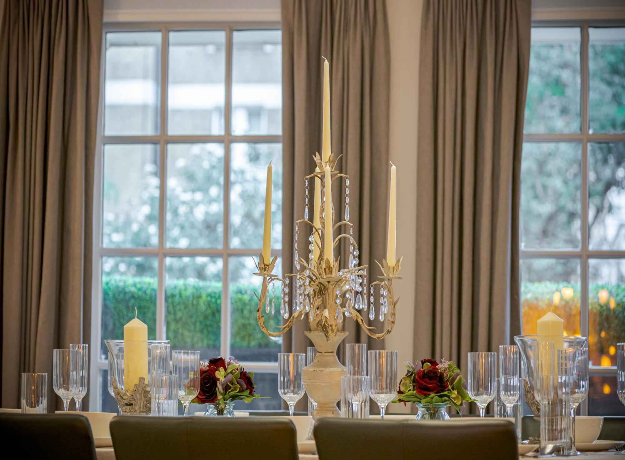 Luxury 3-Bedroom Stay In Belgravia With Private Parking And Ac Apartamento Londres