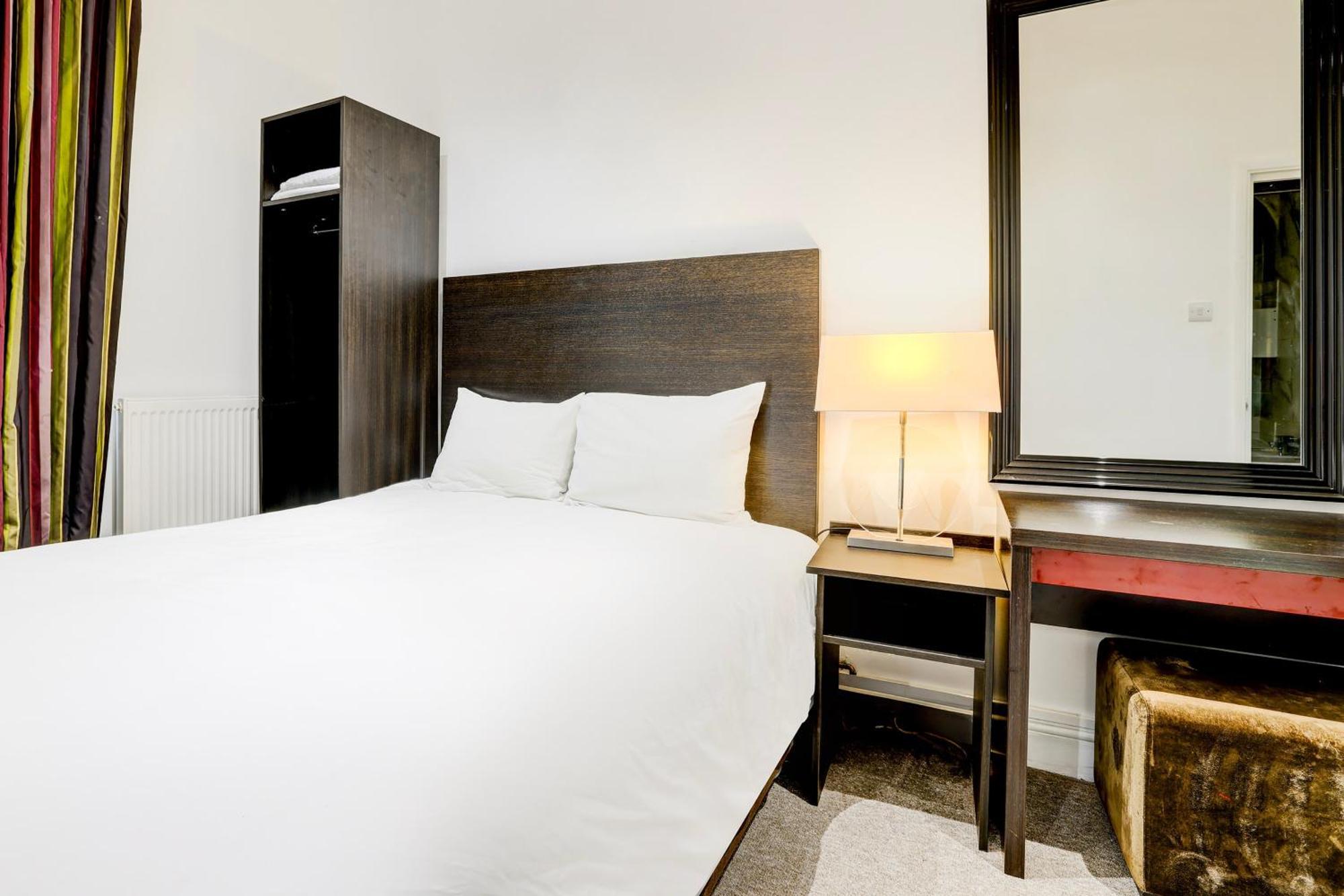 Shelton Hotel, Finsbury Park Hotel 3*
