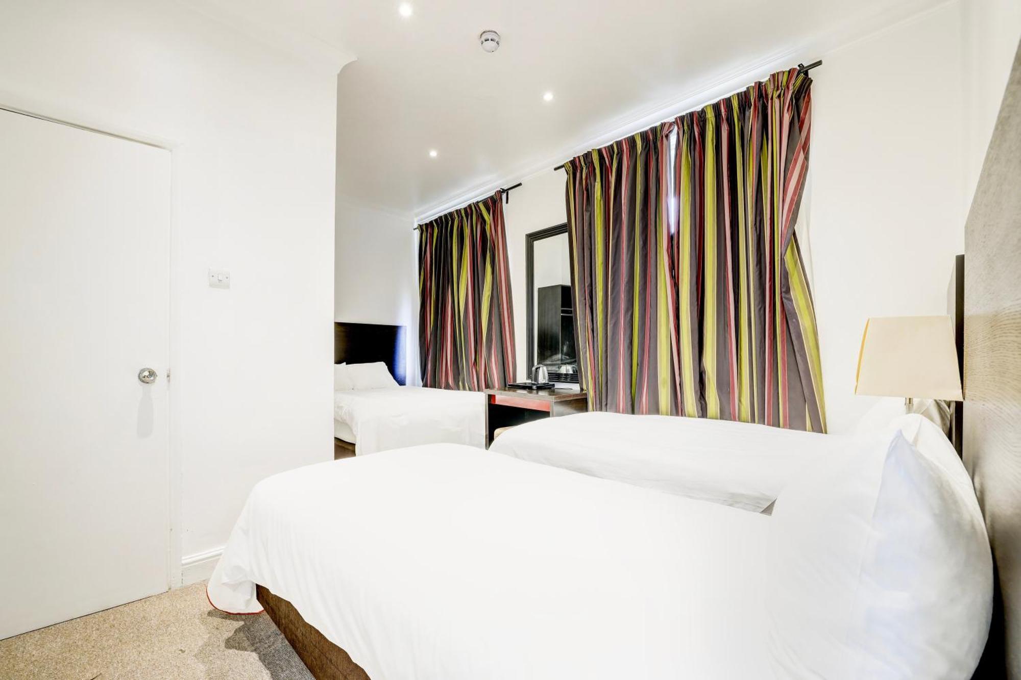 Shelton Hotel, Finsbury Park Hotel 3*