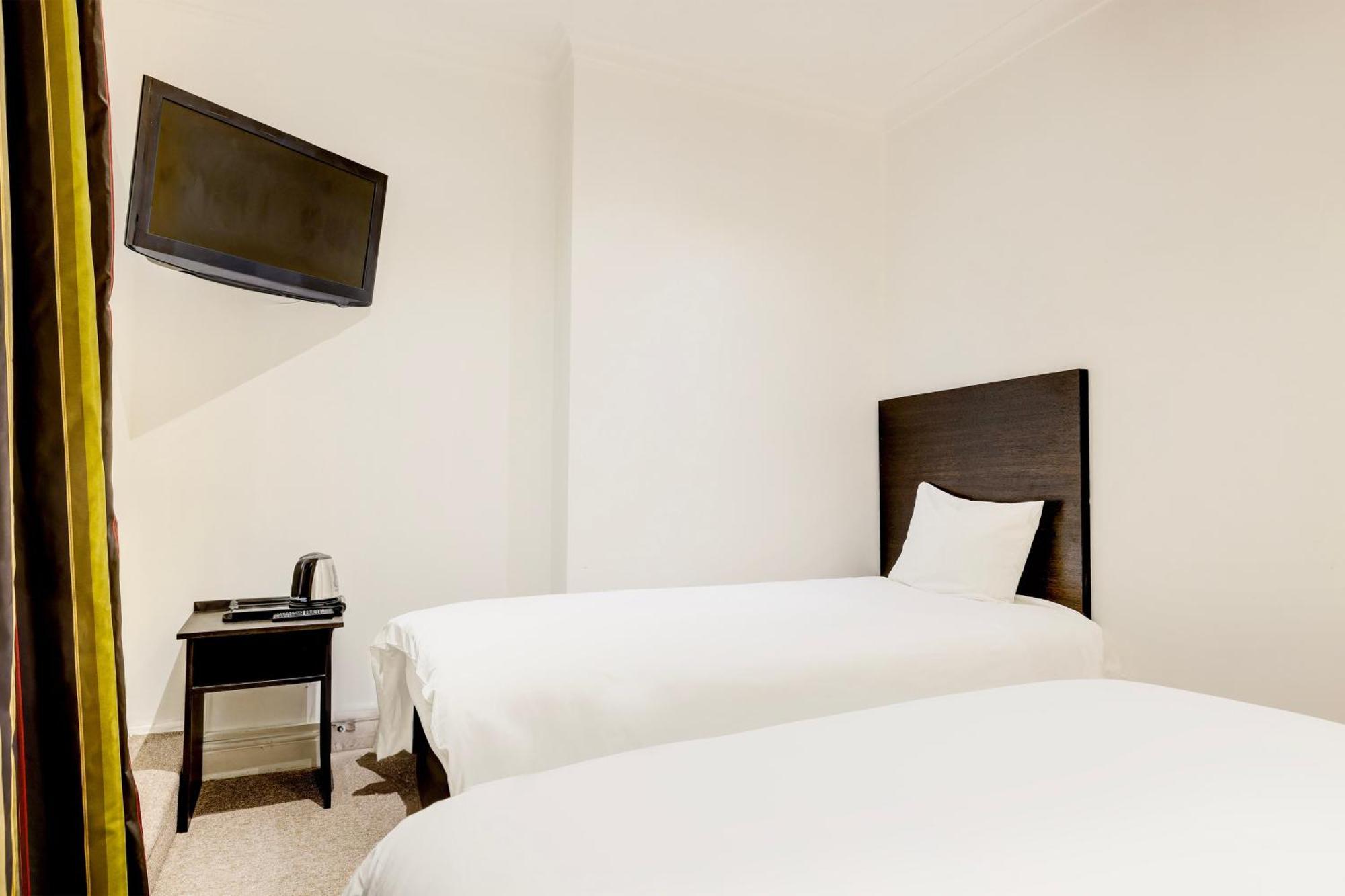 Shelton Hotel, Finsbury Park Hotel 3*