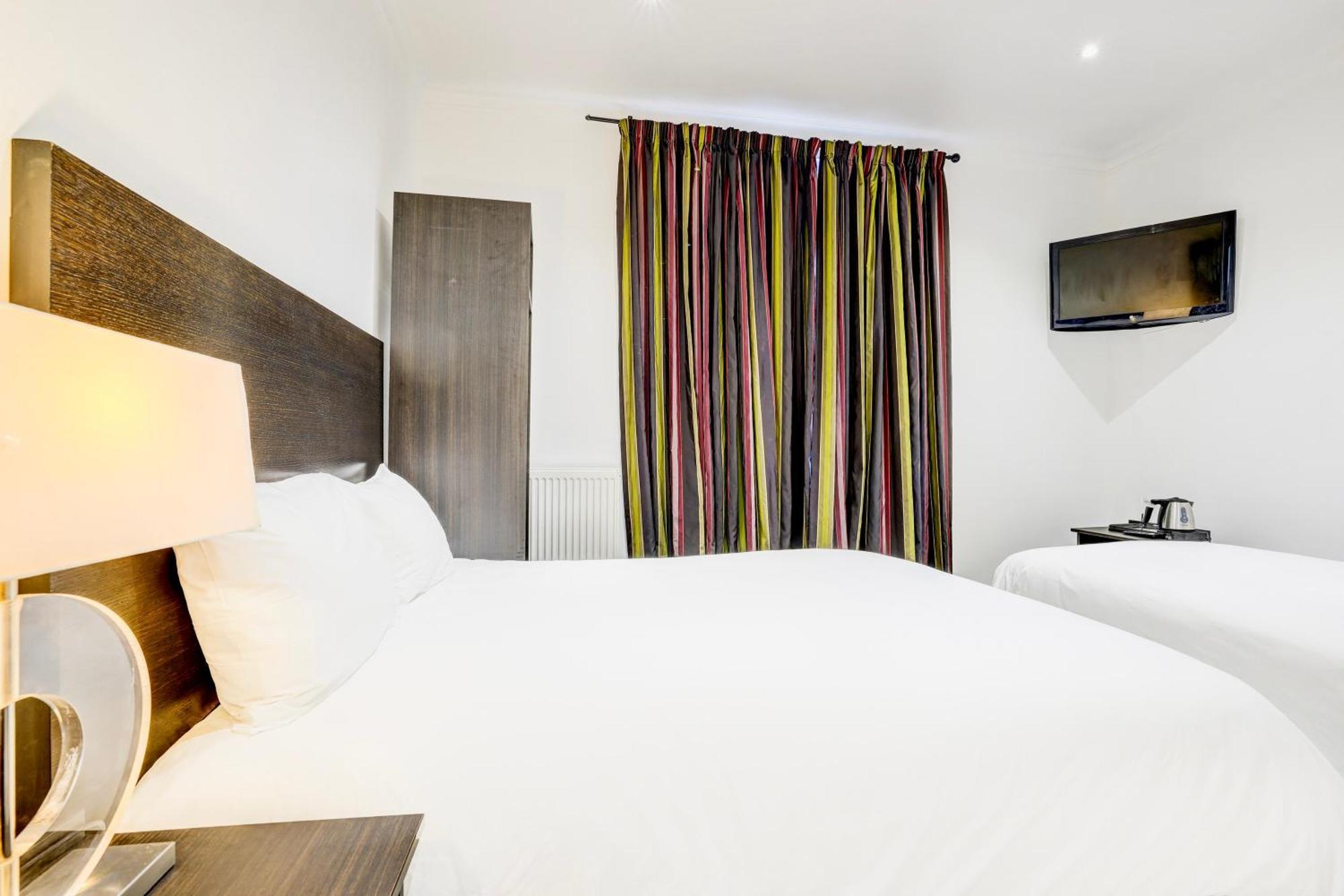 Shelton Hotel, Finsbury Park Hotel 3*