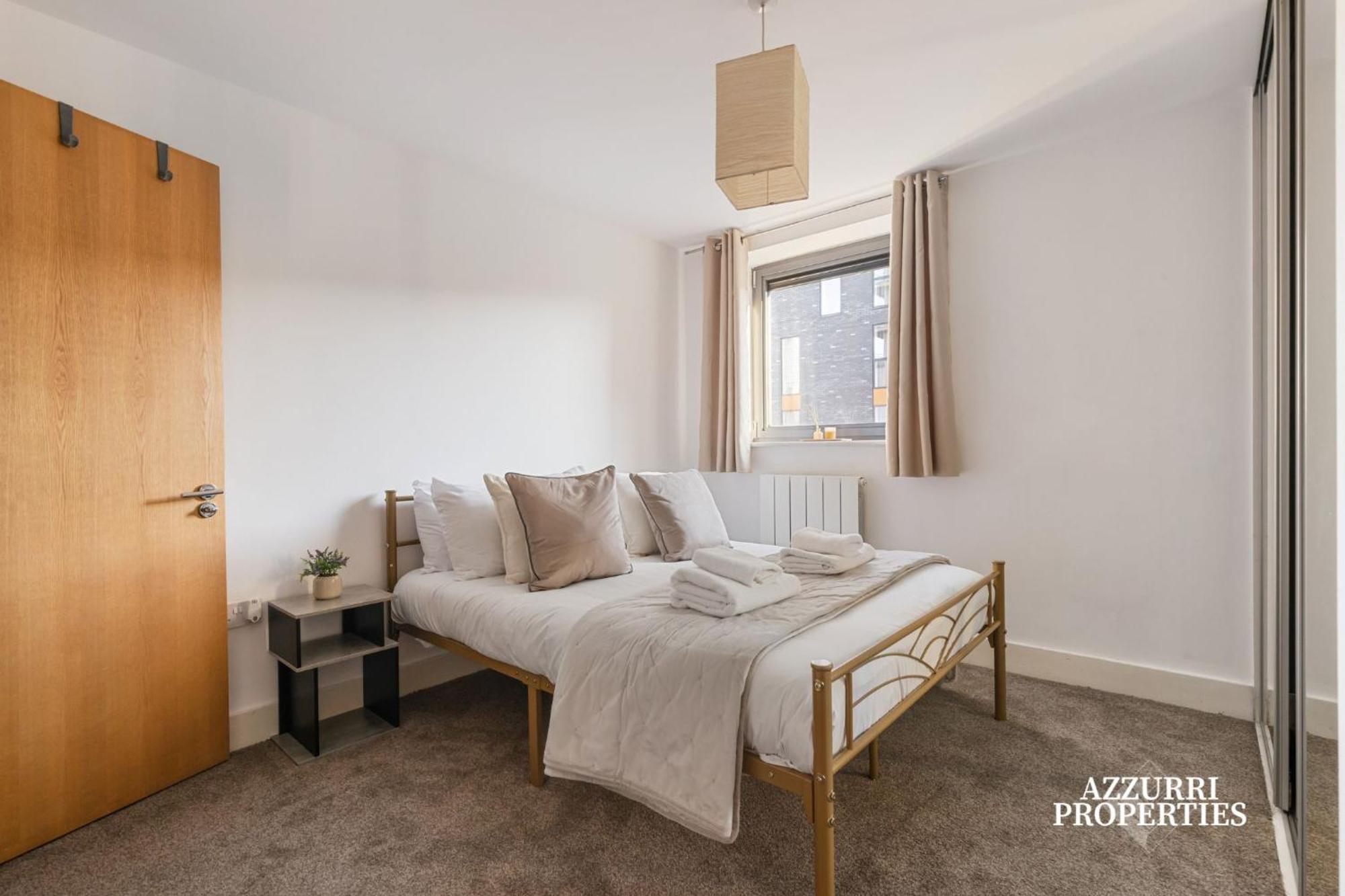 Apartment 2 Bed Only Five Minutes Walk From Crossharbour London