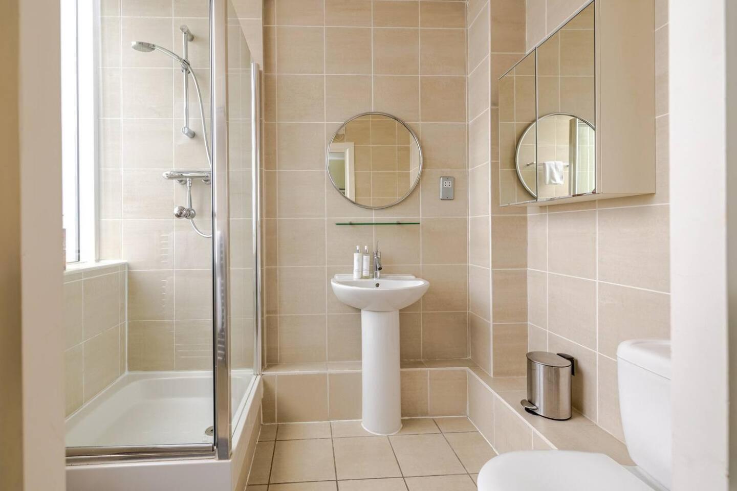Large Modern Penthouse - 4 Beds 3 Baths By Tower Bridge London