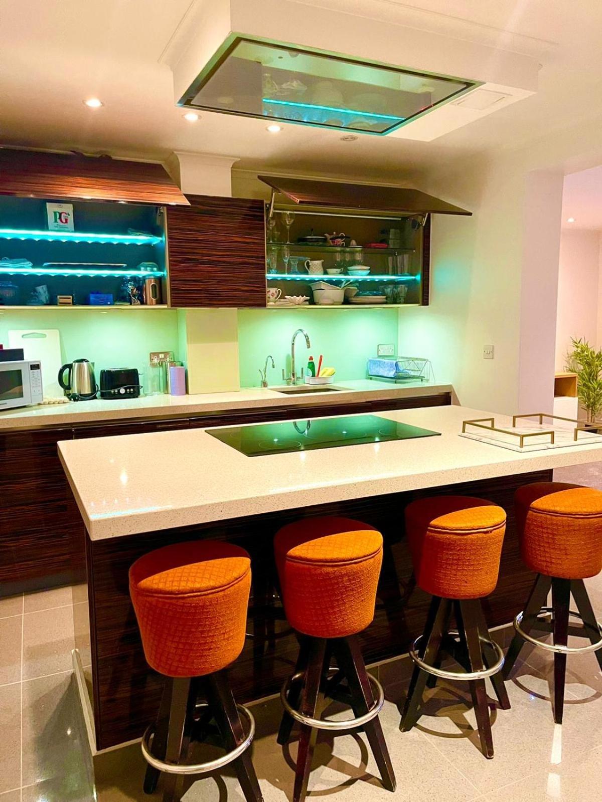1 Bedroom Flat In Knightsbridge Apartamento