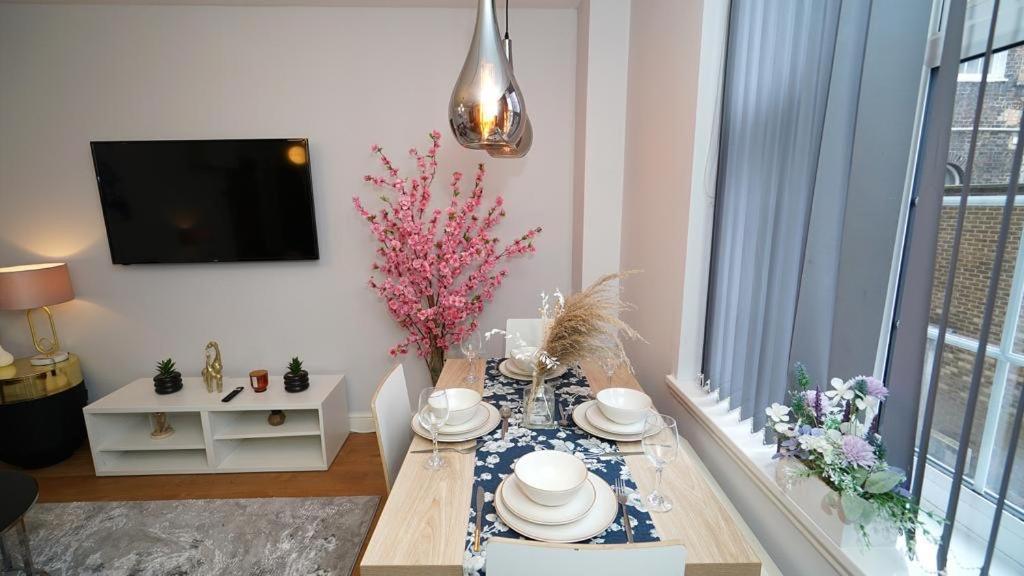 Comfortable Family Sussex Garden Apartment
