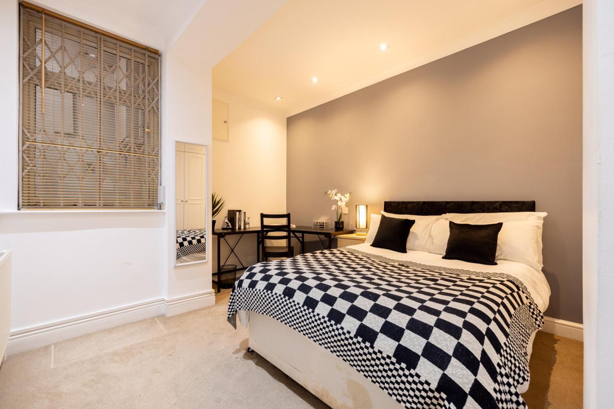 Charming Retreat In Apartment London